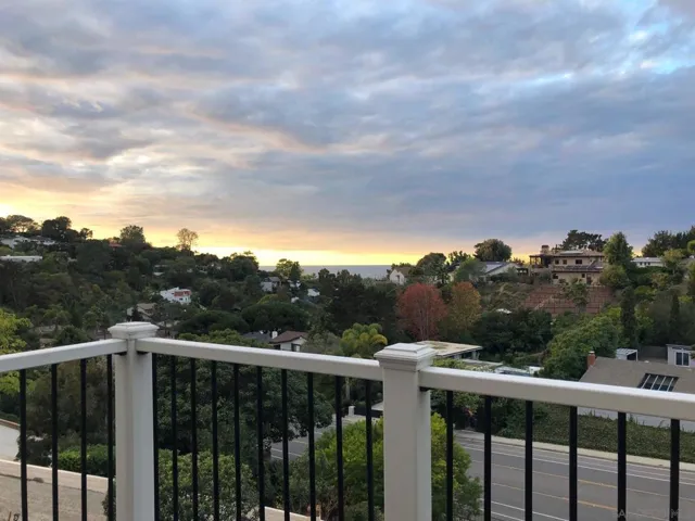 1935 Nautilus St, La Jolla, California 92037