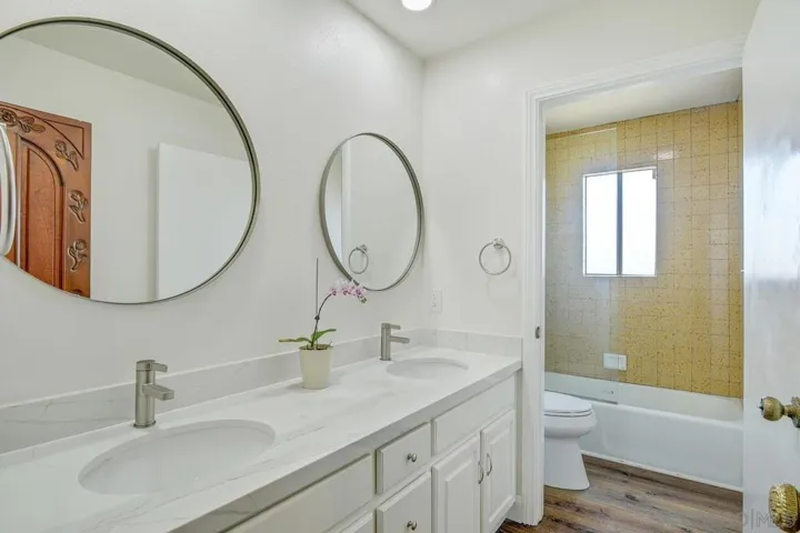 1935 Nautilus St, La Jolla, California 92037