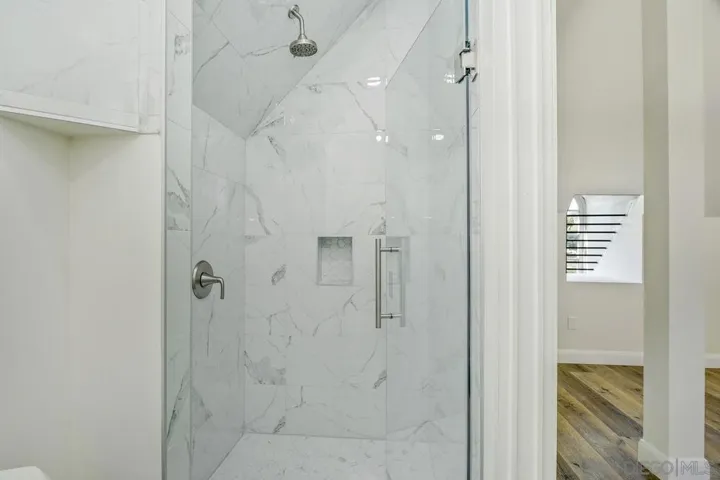 1935 Nautilus St, La Jolla, California 92037
