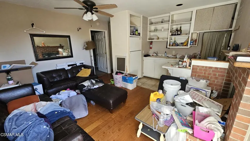 Apartment 1_living room 1
