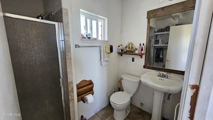 Another bathroom