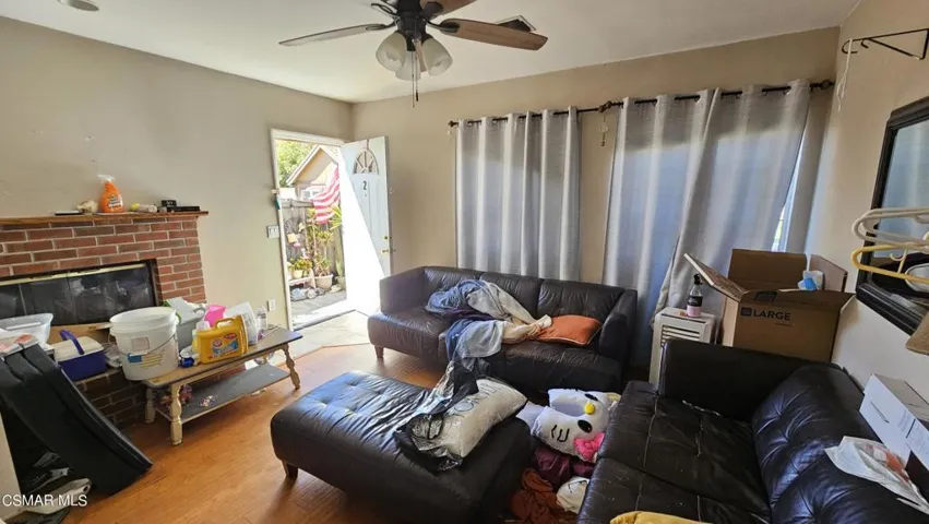 Apartment 1_living room 1.3