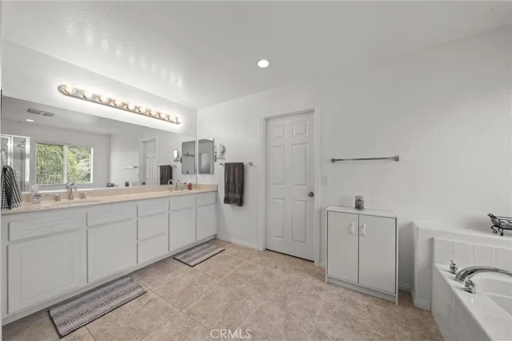 25159 Sagebush Way, Corona, California 92883