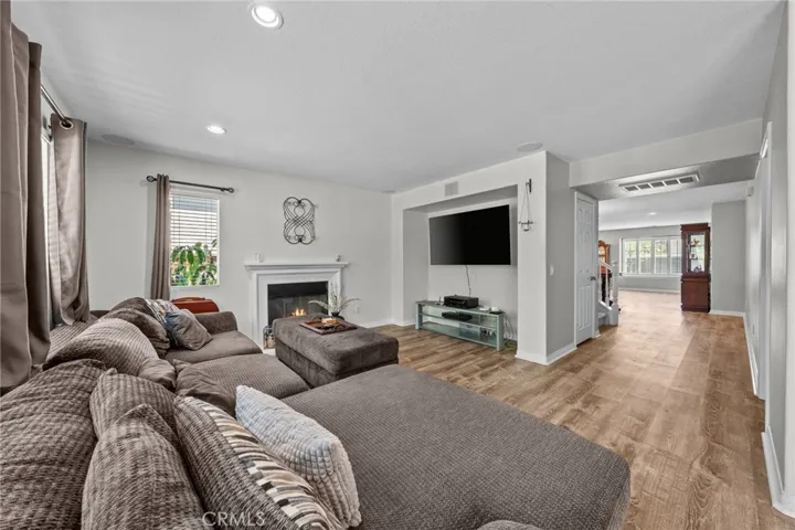 25159 Sagebush Way, Corona, California 92883