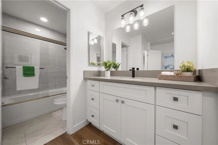 406 Deerfield Avenue 117, Irvine, California 92606