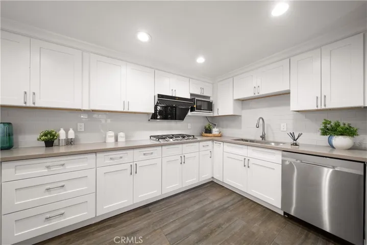 406 Deerfield Avenue 117, Irvine, California 92606
