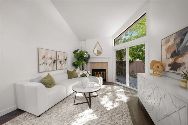 406 Deerfield Avenue 117, Irvine, California 92606