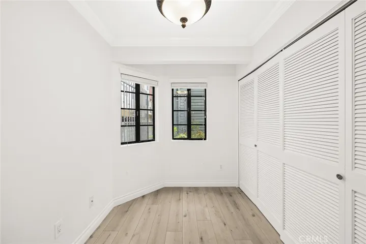1313 Valley View Road 109, Glendale, California 91202