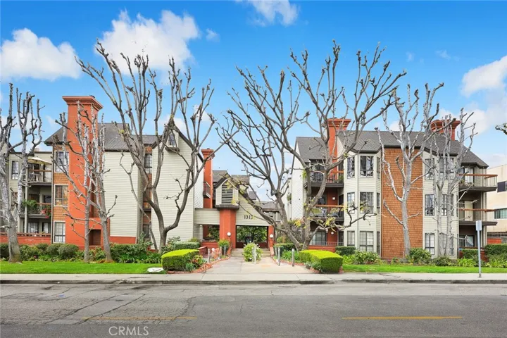 1313 Valley View Road 109, Glendale, California 91202
