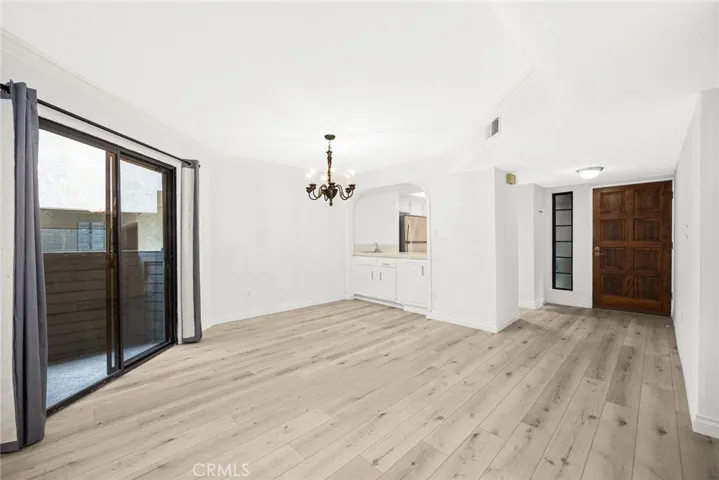1313 Valley View Road 109, Glendale, California 91202