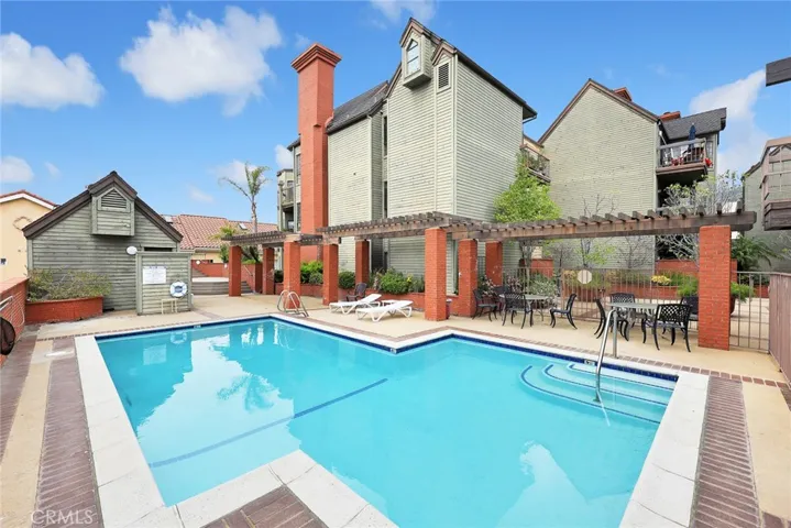 1313 Valley View Road 109, Glendale, California 91202