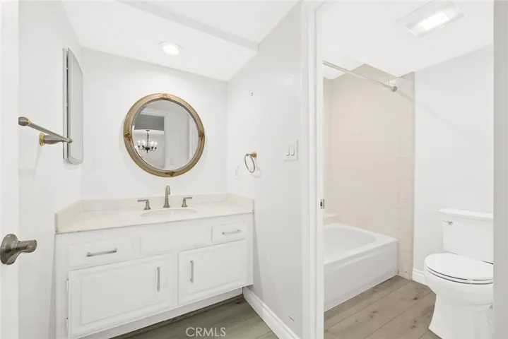 1313 Valley View Road 109, Glendale, California 91202
