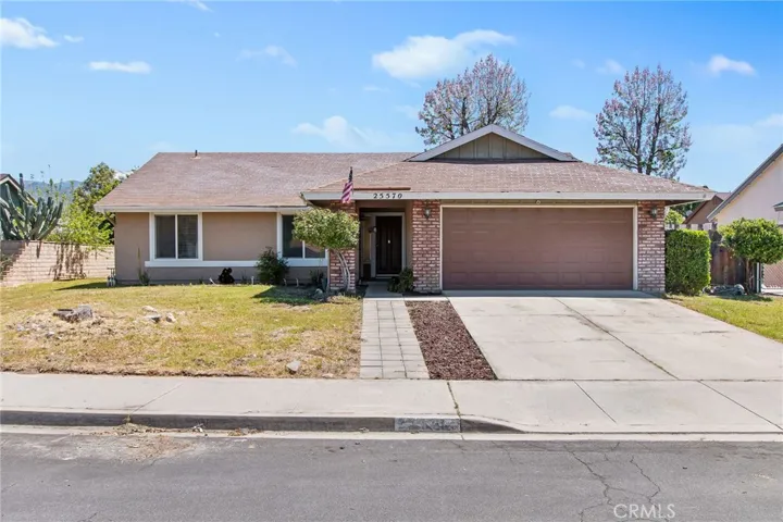 25570 Orangewood Lane, Hemet, California 92544
