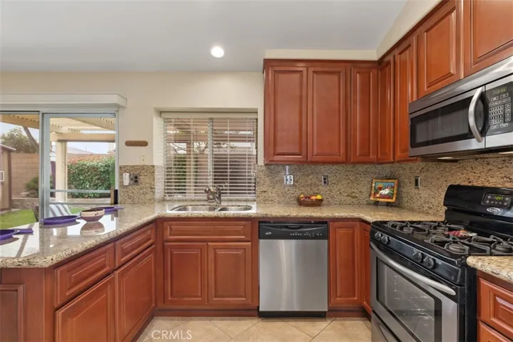 1621 Calathea Road, Hemet, California 92545