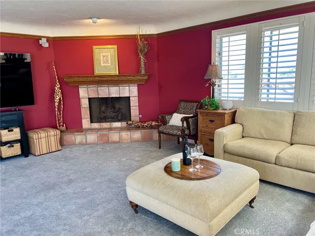 Fireside Family Room / Primary Suite with Endless Possibilities