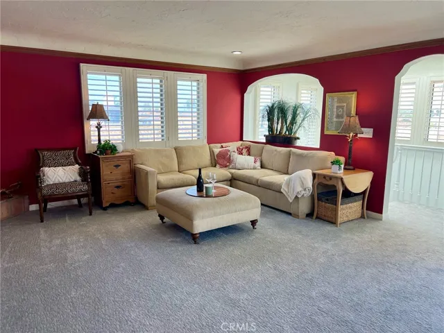 Huge Family Room / Primary Suite