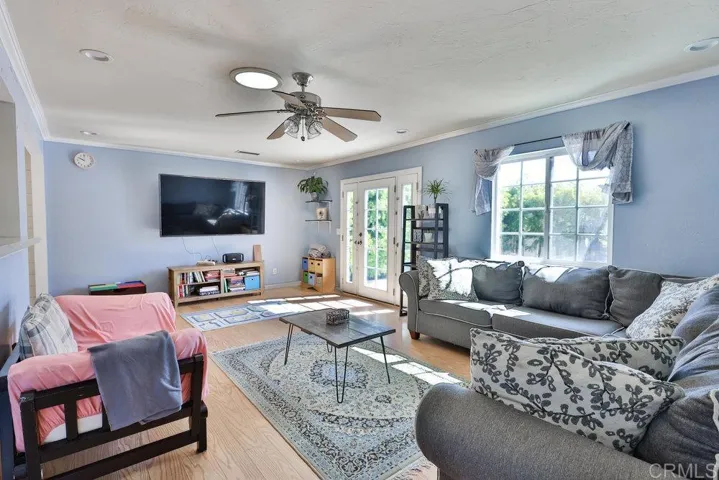 1009 Blackbird Street, El Cajon, California 92020