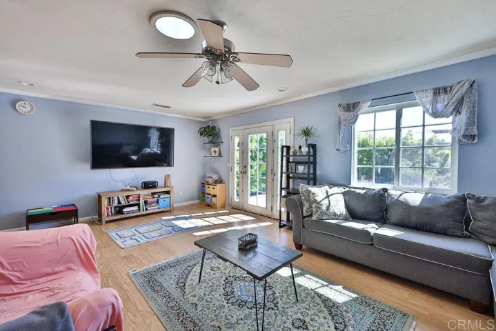 1009 Blackbird Street, El Cajon, California 92020