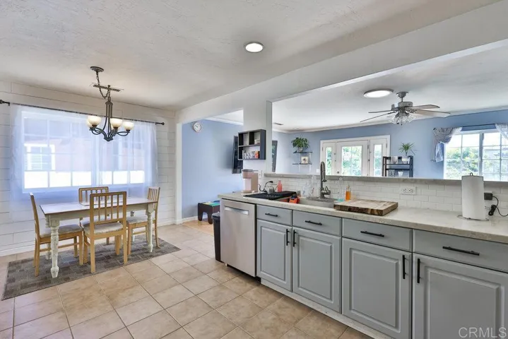 1009 Blackbird Street, El Cajon, California 92020