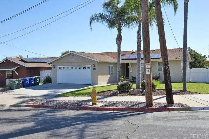 1009 Blackbird Street, El Cajon, California 92020