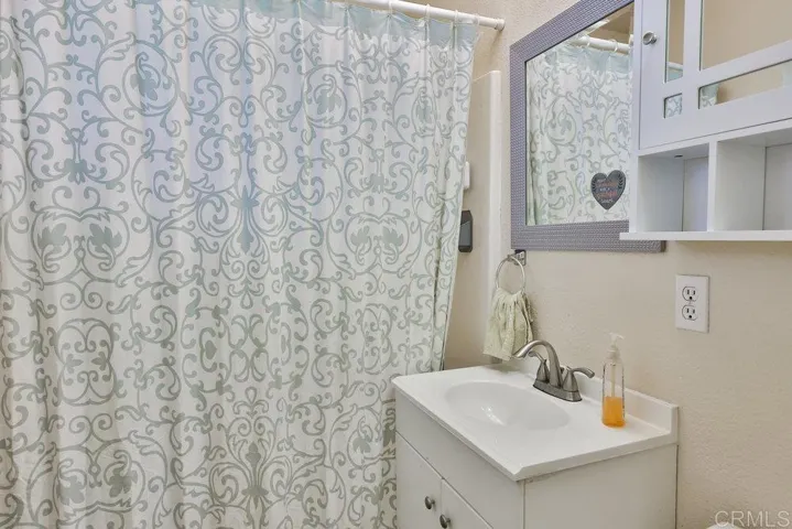 1009 Blackbird Street, El Cajon, California 92020