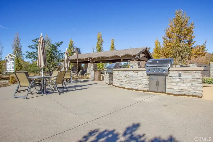 34013 Winterberry Lane, Lake Elsinore, California 92532