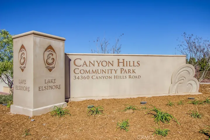 34013 Winterberry Lane, Lake Elsinore, California 92532