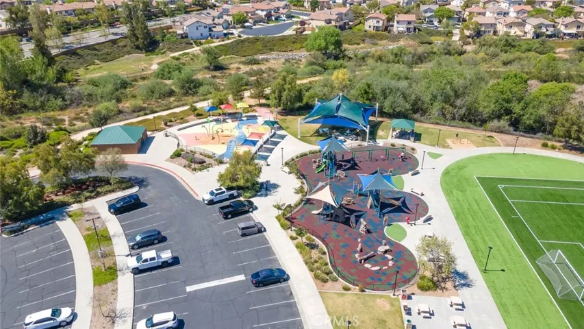 34013 Winterberry Lane, Lake Elsinore, California 92532