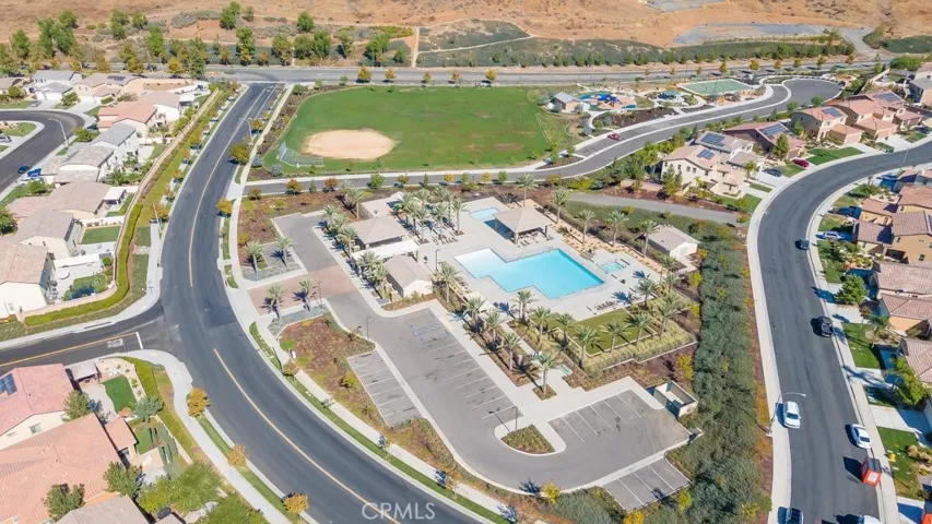 34013 Winterberry Lane, Lake Elsinore, California 92532