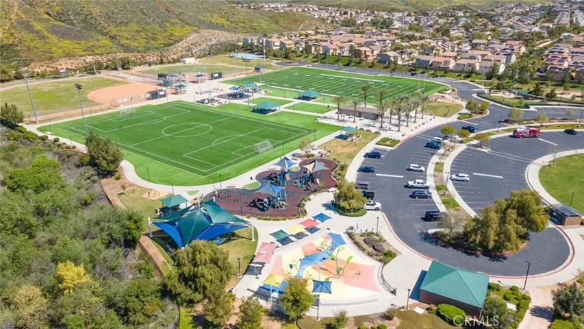 34013 Winterberry Lane, Lake Elsinore, California 92532