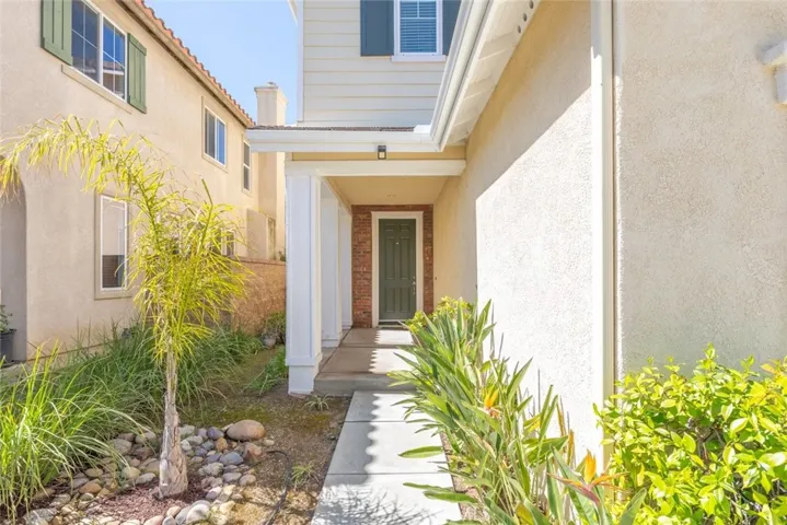 34013 Winterberry Lane, Lake Elsinore, California 92532