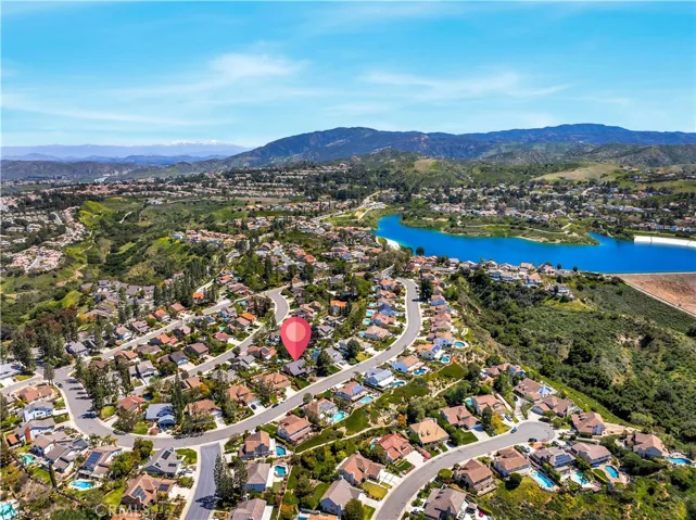 750 S Goldfinch Way, Anaheim Hills, California 92807