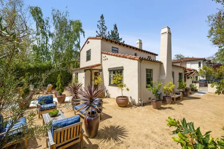 195 N California Avenue, Palo Alto, California 94301