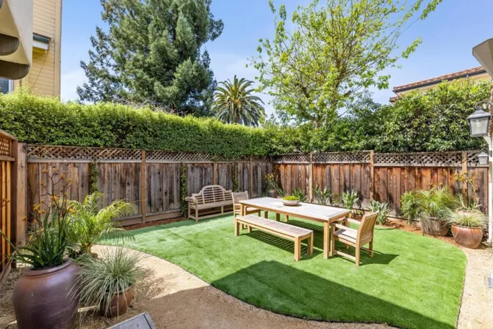 195 N California Avenue, Palo Alto, California 94301