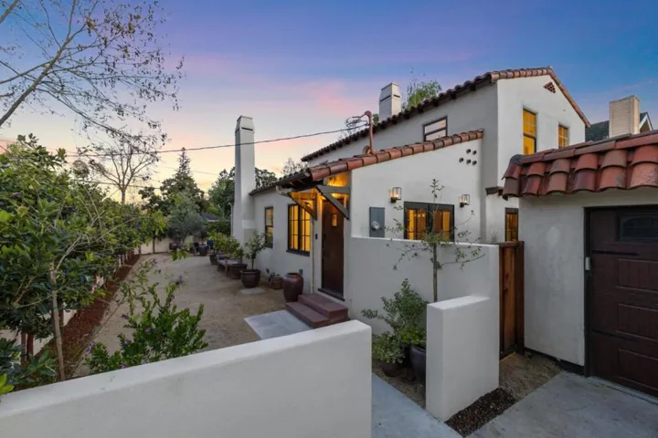 195 N California Avenue, Palo Alto, California 94301