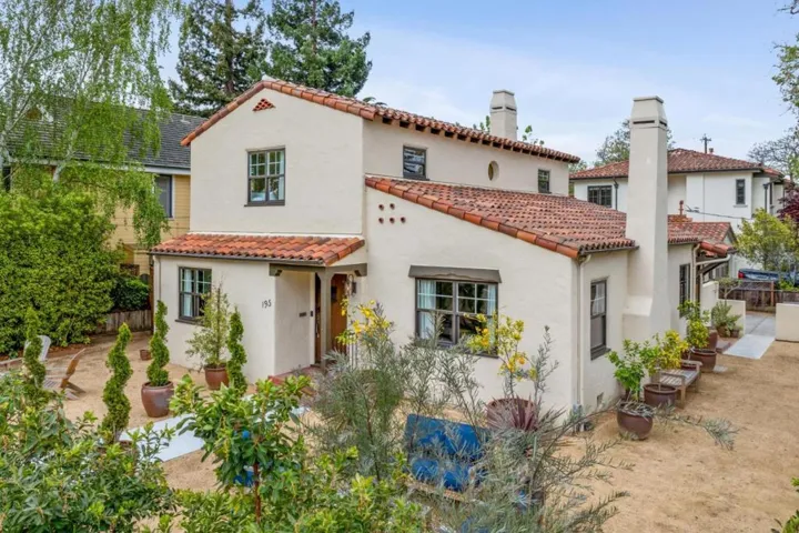 195 N California Avenue, Palo Alto, California 94301