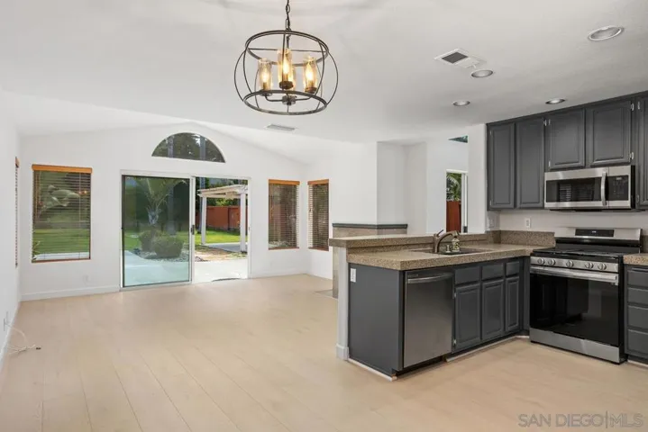 1875 Corte Torero, Oceanside, California 92056