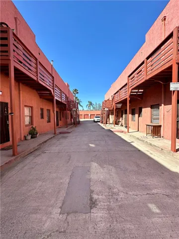 1229 E 4th Street, Long Beach, California 90802