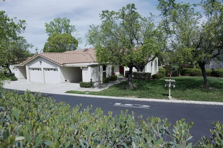 8432 Chenin Blanc Ln, San Jose, California 95135