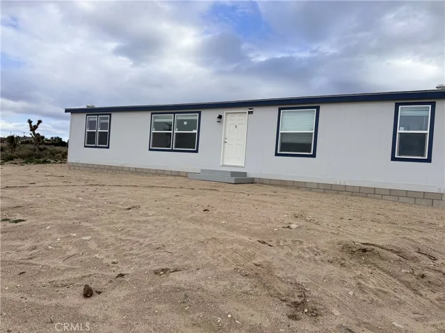 1375 Locust Rd, Pinon Hills, California 92372