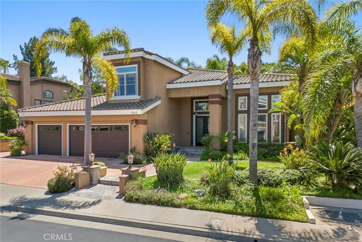 7552 E Bridgewood Drive, Anaheim Hills, California 92808