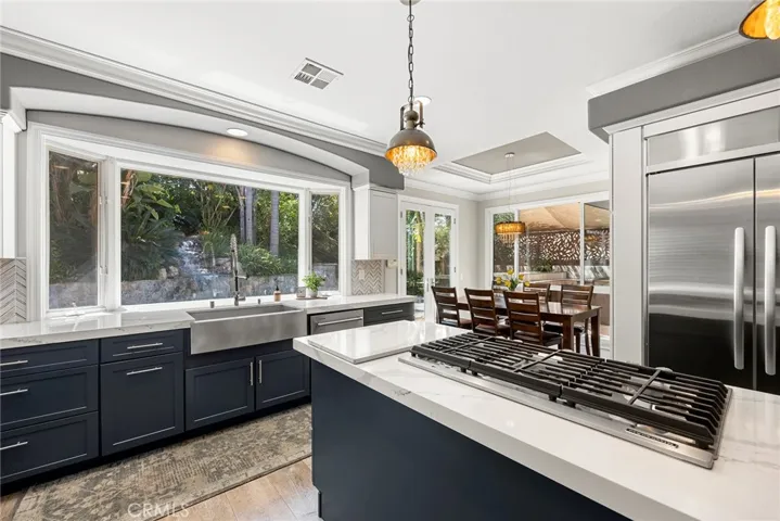 7552 E Bridgewood Drive, Anaheim Hills, California 92808
