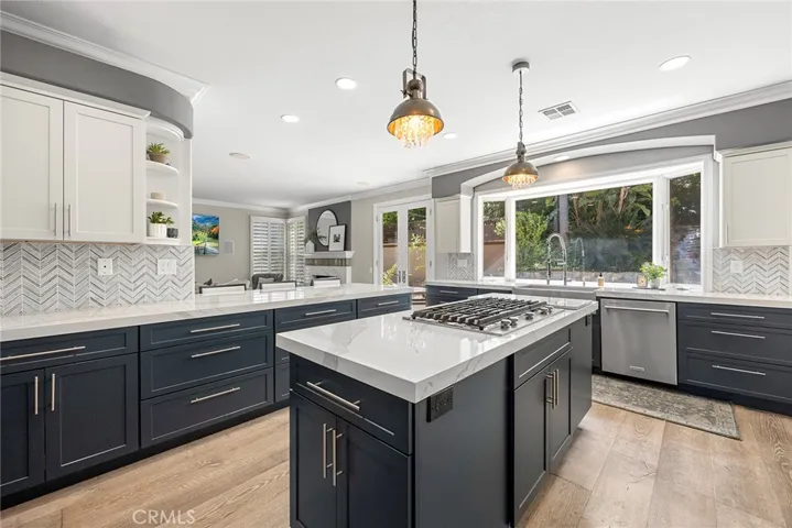 7552 E Bridgewood Drive, Anaheim Hills, California 92808