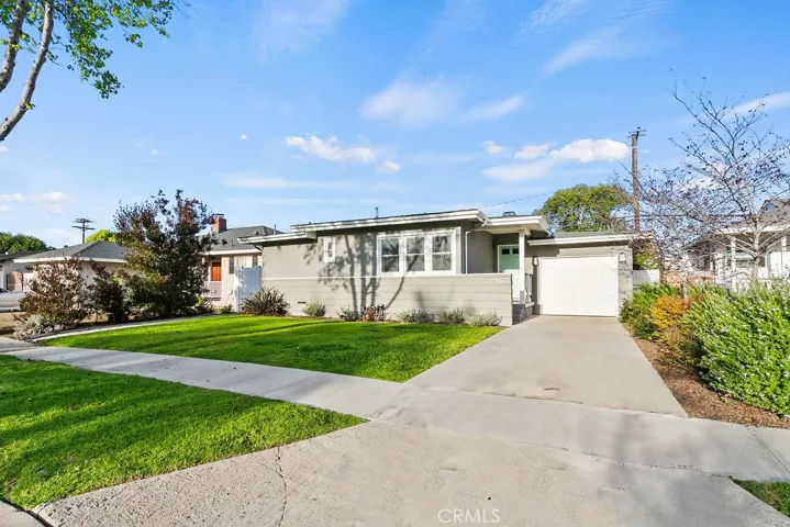 3532 Senasac Avenue, Long Beach, California 90808
