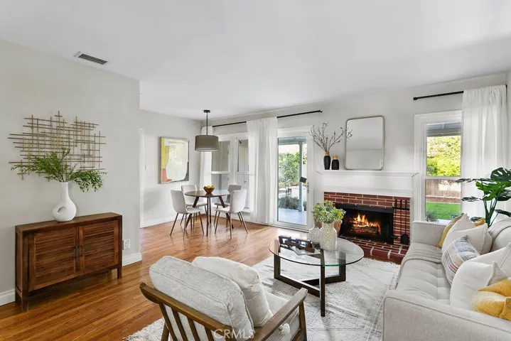 3532 Senasac Avenue, Long Beach, California 90808