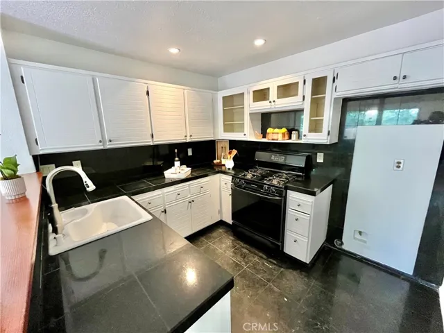 26115 Mcbean 1, Valencia, California 91355