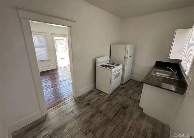 1045 E 4th Street, Long Beach, California 90802