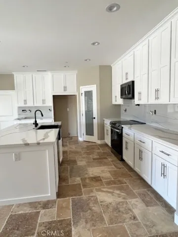993 Rancho Road, Phelan, California 92372