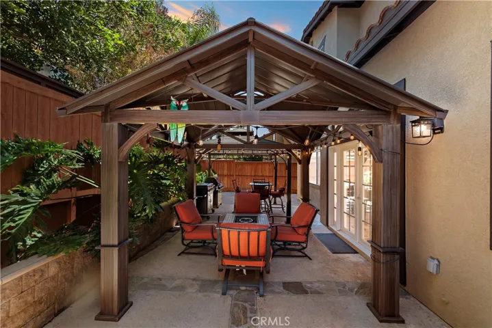 Notice the hardscaped patio and the garden wall.  Everything in this home is quality!