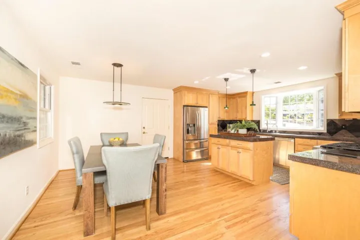 750 Stone Lane, Palo Alto, California 94303
